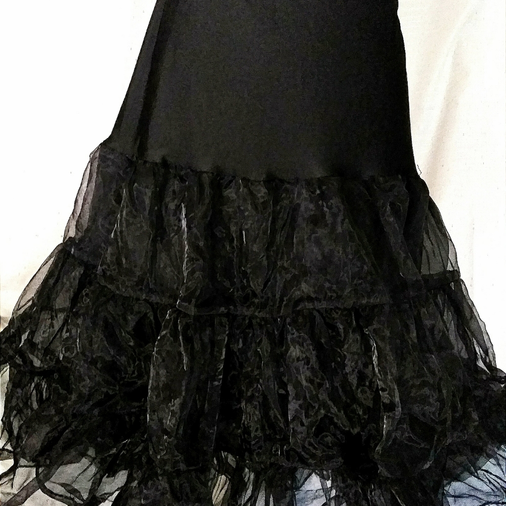 ⚫Poofy Under Skirt/Dress⚫